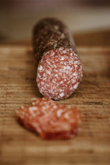 Luftgetrocknete Rotweinsalami